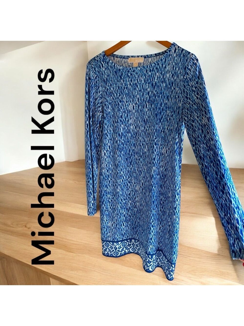 Michael Kors-size Medium dress. Geometric blue print w/contrasting bottom. EUC!!